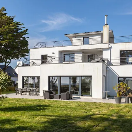 Le Bain De - Vue Sur La Villa